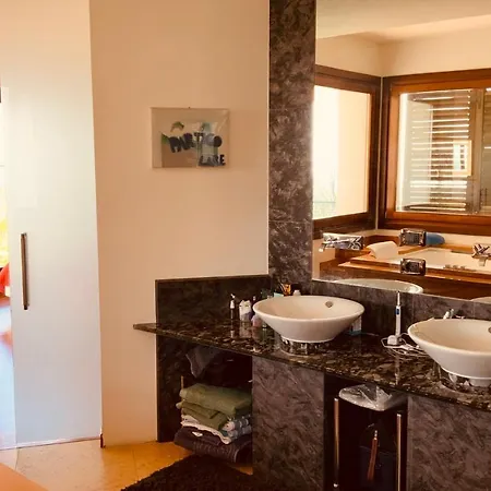 Acero Villa *