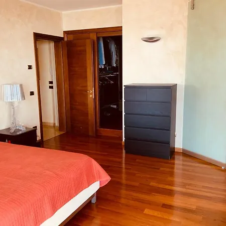 Acero Villa *